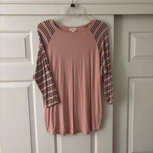 LuLaRoe Dusty Rose Top “L”
